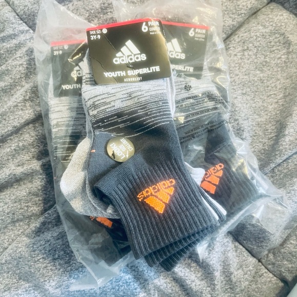 3 pairs Adidas Youth Superlite Badge of Sport Quarter Socks 6 Pack - Picture 13 of 13